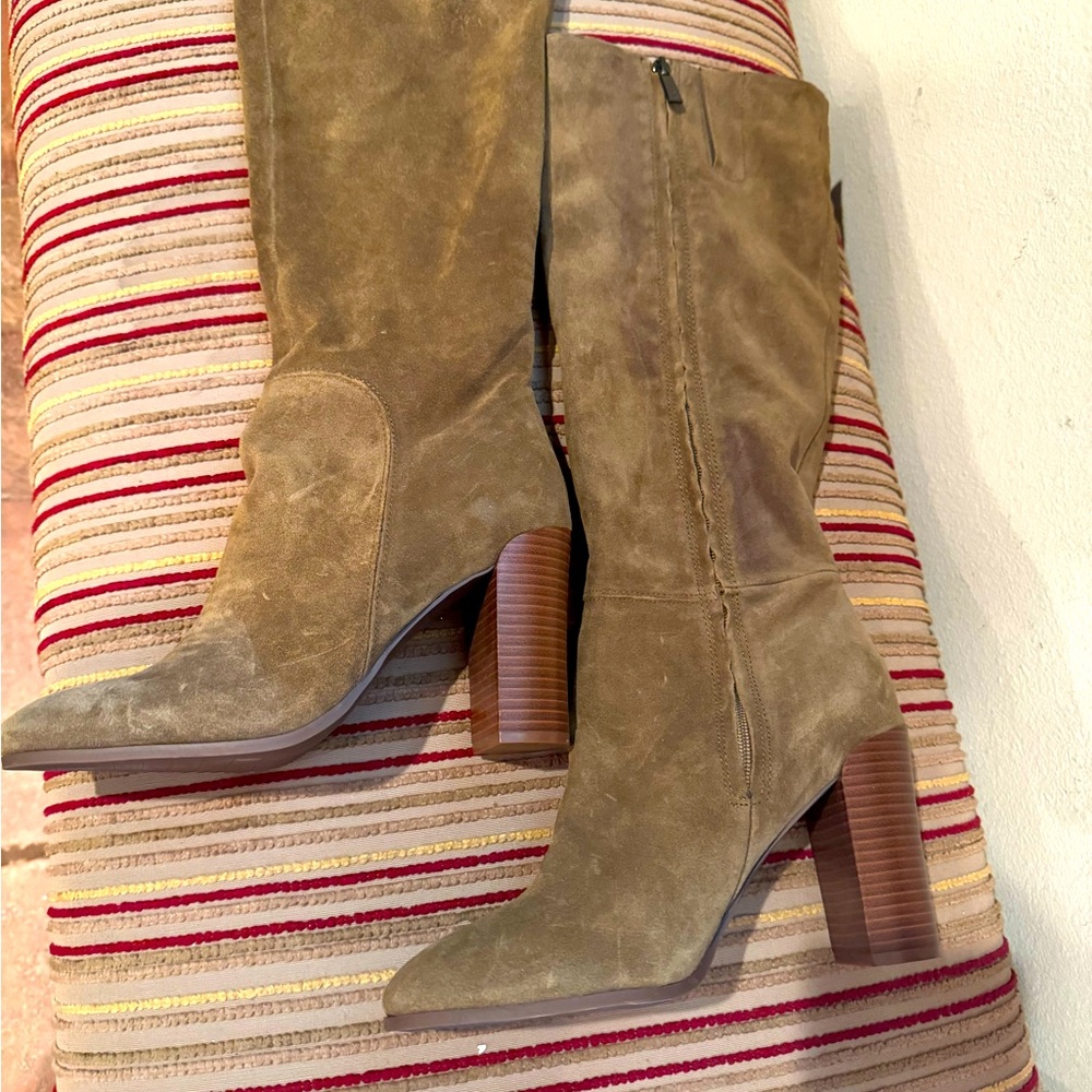 Kenneth Cole Justin Suede Heeled Boots